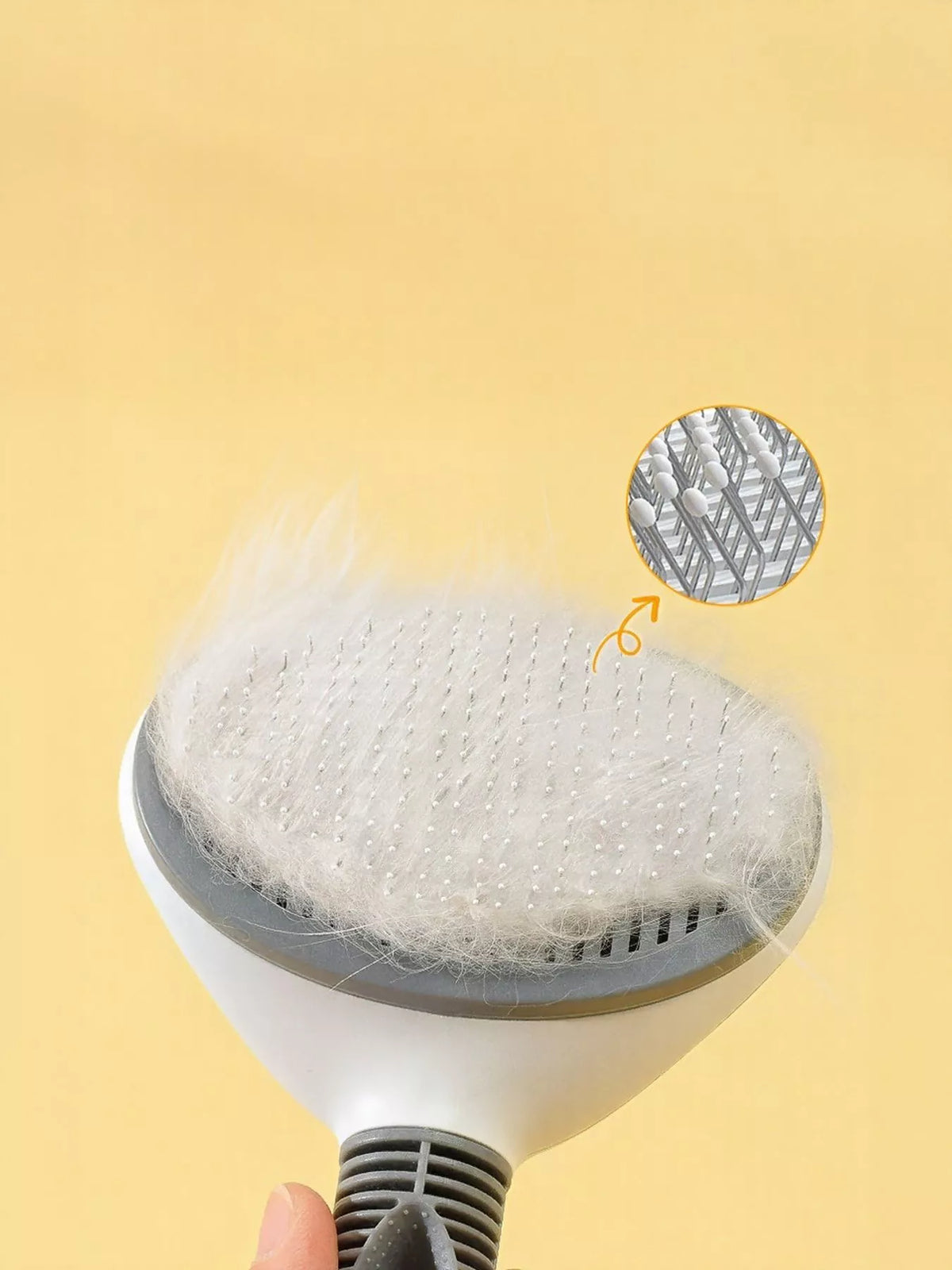 5d58a61b-6da3-4956-9c3d-aa2112f2684e-Max-Origin self-cleaning pet hair remover brush