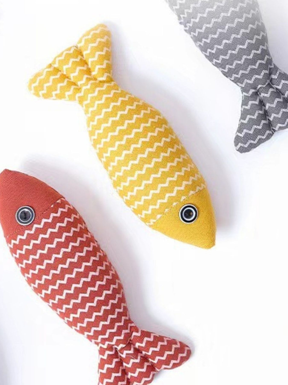8bed9e8b-0f96-40cd-a8d3-451907828d52-Max Interactive Fish Shape