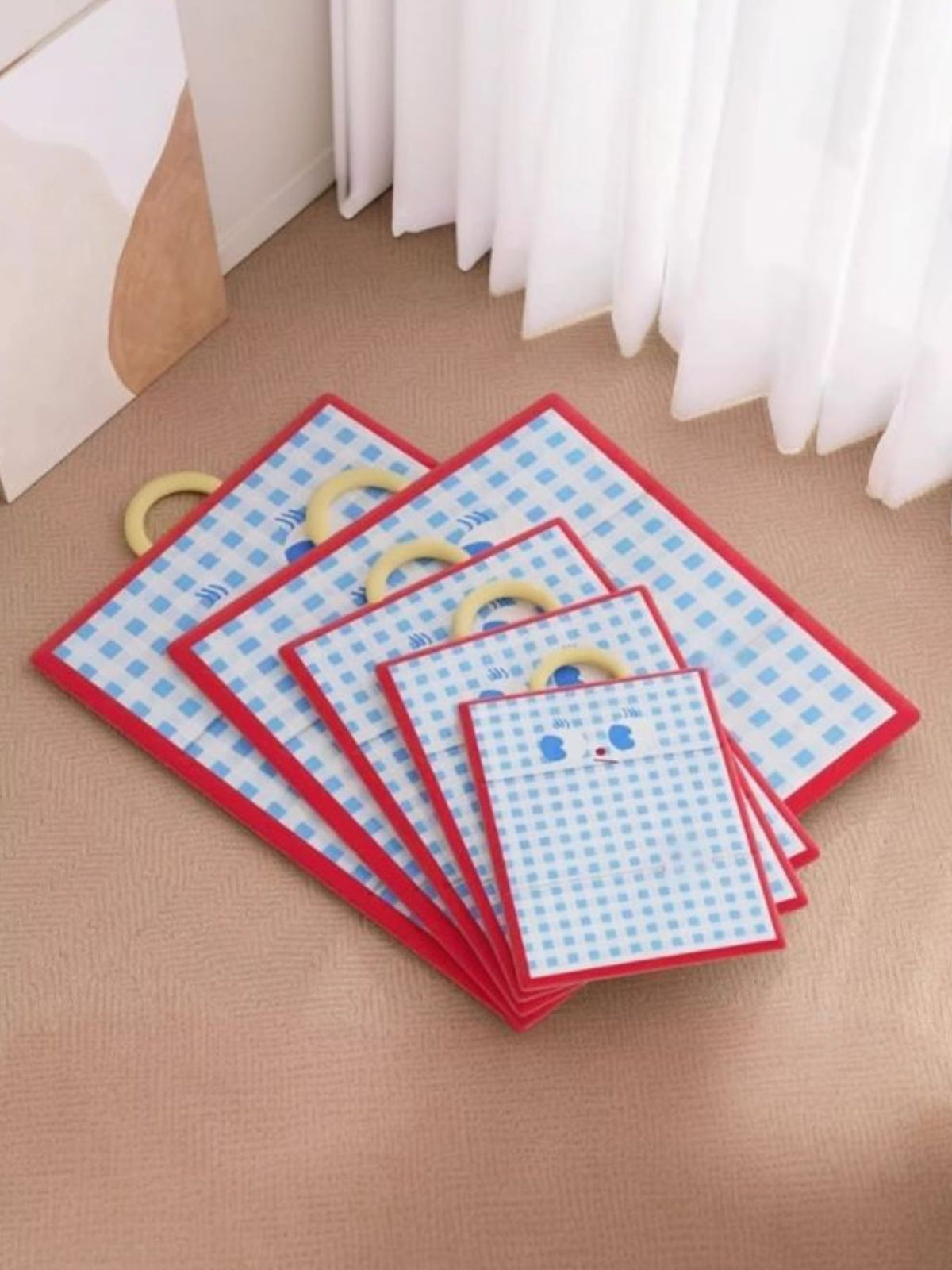 bb69aebf-403d-4d80-a754-898067977c3a-Max Plaid Pet Mat